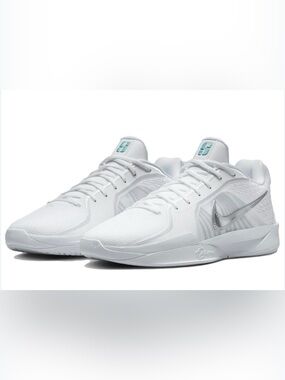 Nike Sabrina 2 White Noise Basketball  Women’s Size 8.5